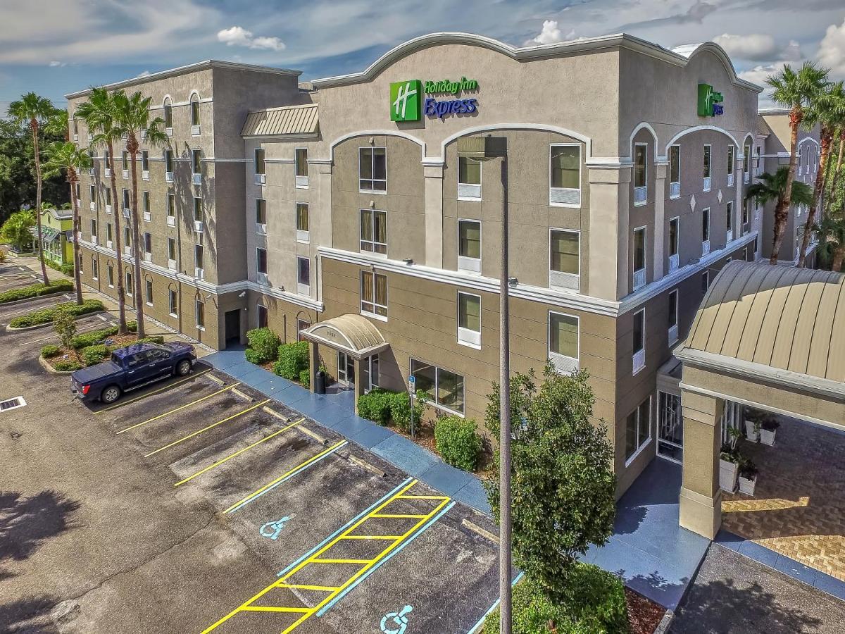 Holiday Inn Express Hotel & Suites Clearwater Us 19 North By Ihg Exterior photo